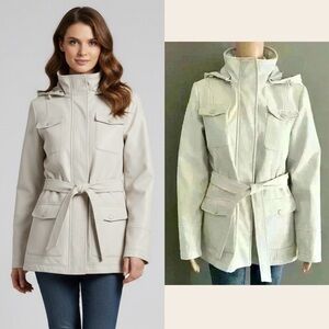 Novelti Light gray softshell jacket with belt. Removable hood  Size: Medium.